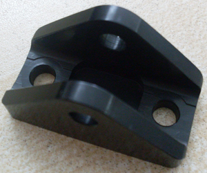 Clevis top rear wishbone for autos